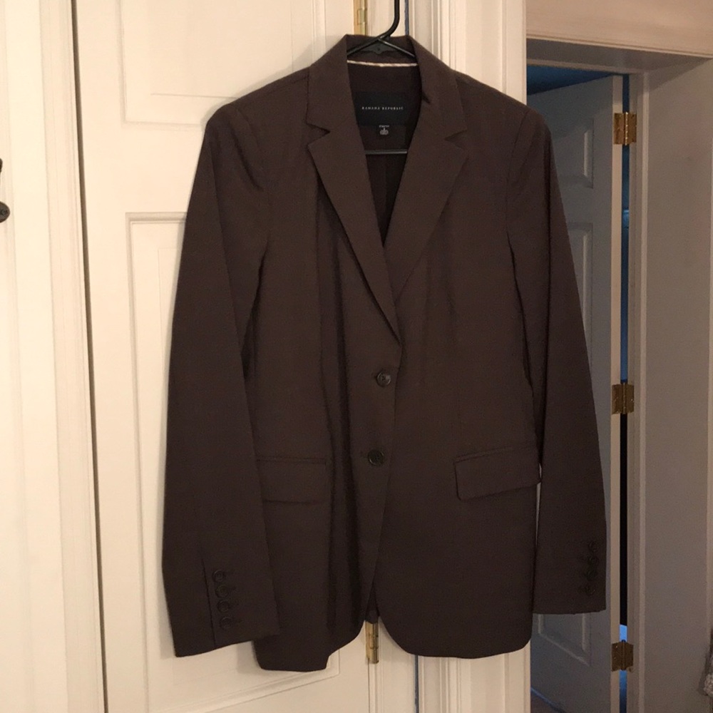 Banana Republic skirt suit